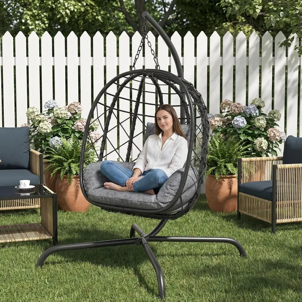 Hanging Egg Chair - Sedia a dondolo sospesa in vimini