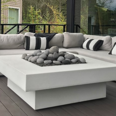 Outdoor Furniture Set With Fire Pit - Set Divano da Esterno con Tavolo
