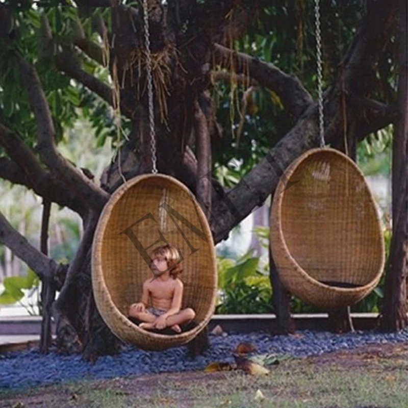 Sedia a dondolo sospesa per es - Hanging Egg Chair recensione e prezzo
