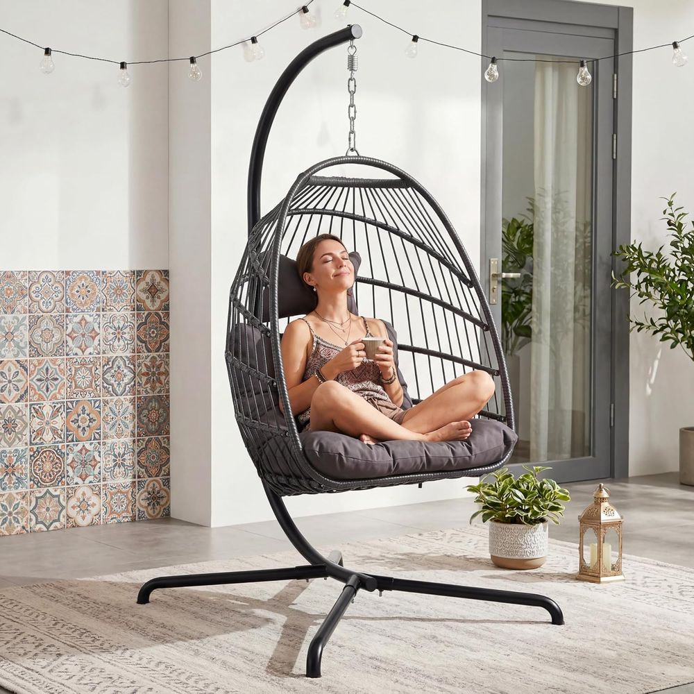 Sedia a dondolo sospesa da est - Hanging Egg Chair recensione e prezzo