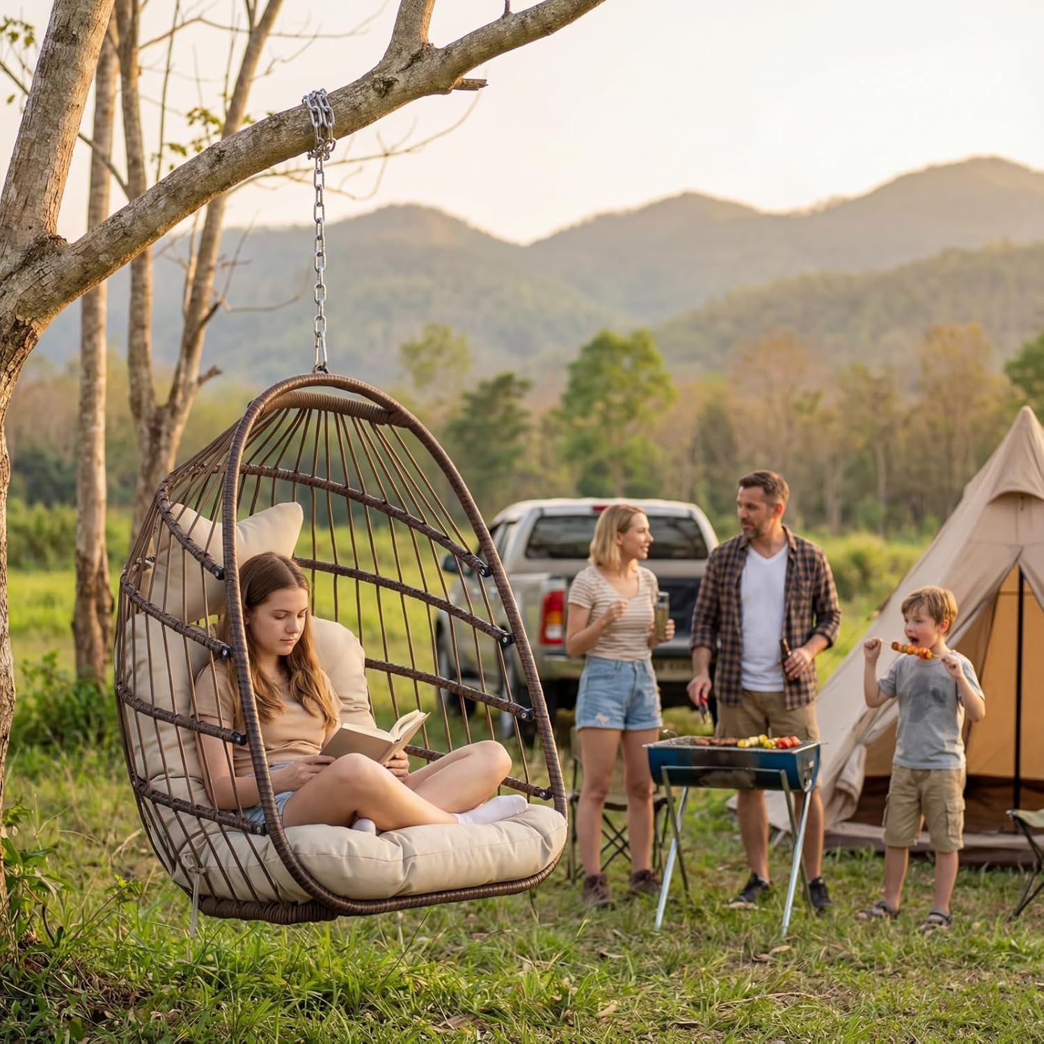 Sedia a dondolo sospesa da est - Hanging Egg Chair recensione e prezzo