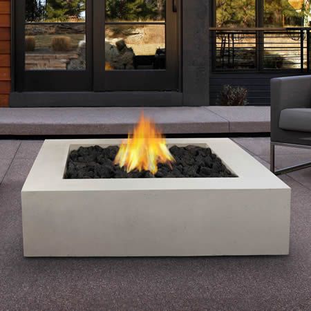 Set Divano da Esterno con Tavo - Outdoor Furniture Set With Fire Pit recensione e prezzo